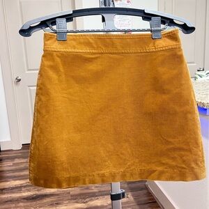 J.Crew Amber Corduroy Mini Skirt Size 6 | Cozy Fall & Winter Staple